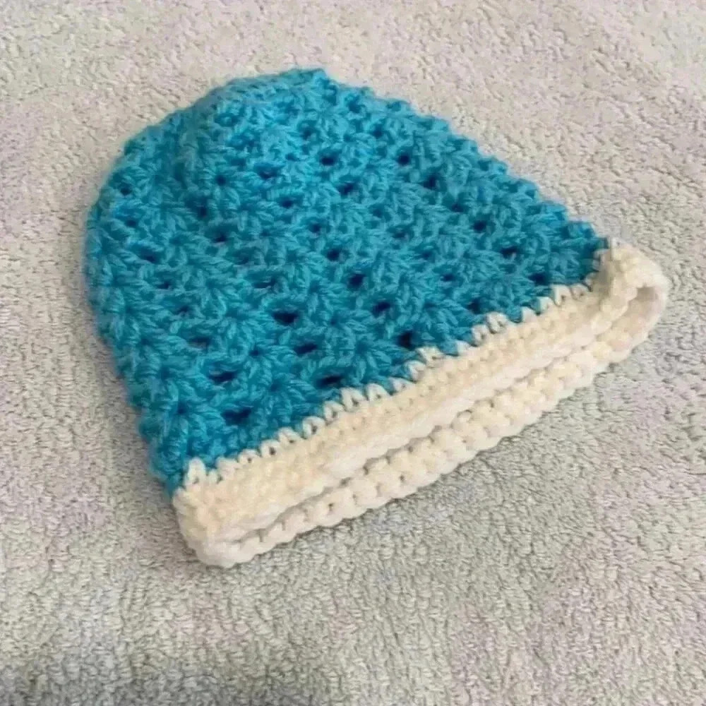 Knit hat - Picture 3 of 5